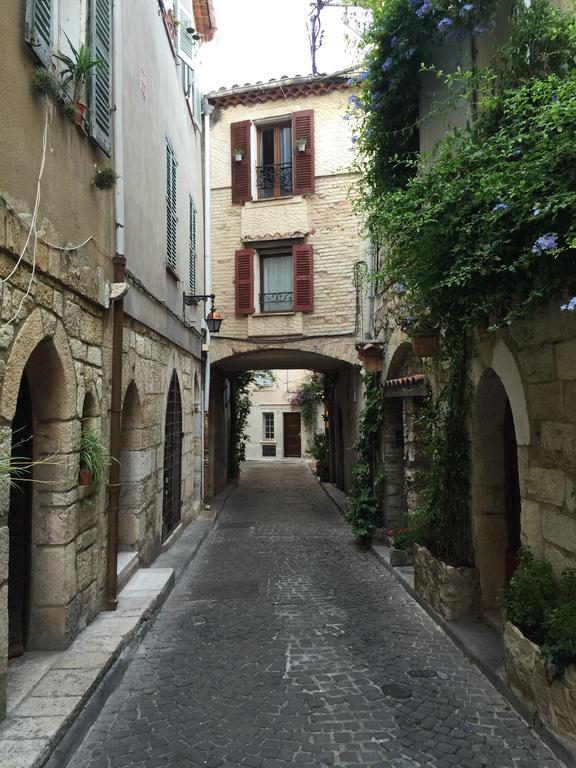 Maisonnette Medievale By Icasamia Apartment Antibes Ruang foto