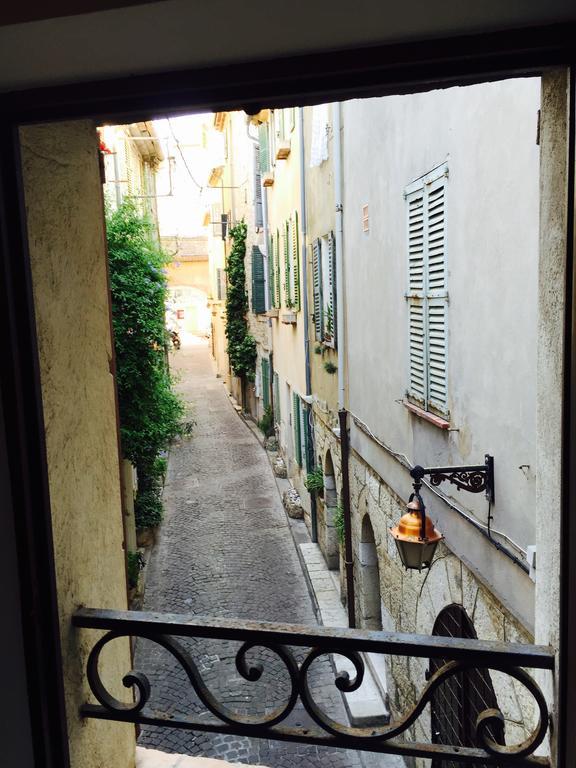 Maisonnette Medievale By Icasamia Apartment Antibes Ruang foto