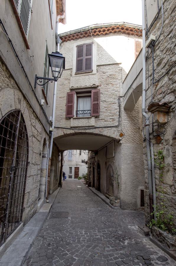 Maisonnette Medievale By Icasamia Apartment Antibes Bagian luar foto